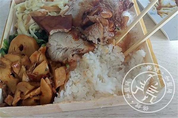 素满香素食自助餐厅加盟费用多少